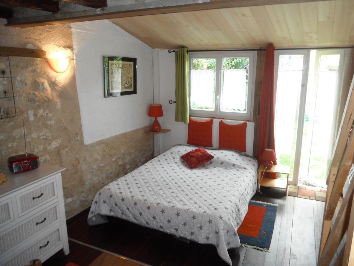 La Maison Rouge Шовини Екстериор снимка
