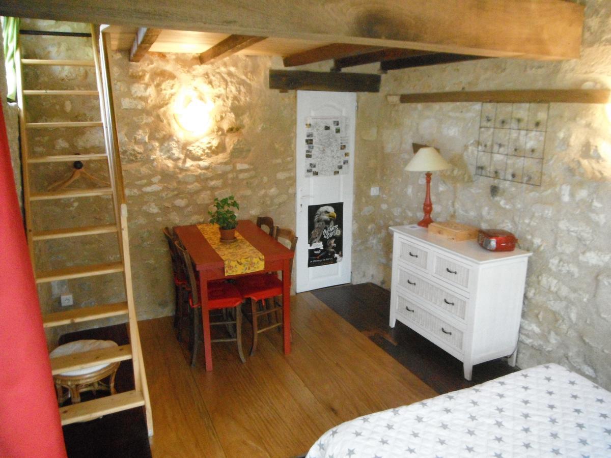 La Maison Rouge Шовини Екстериор снимка